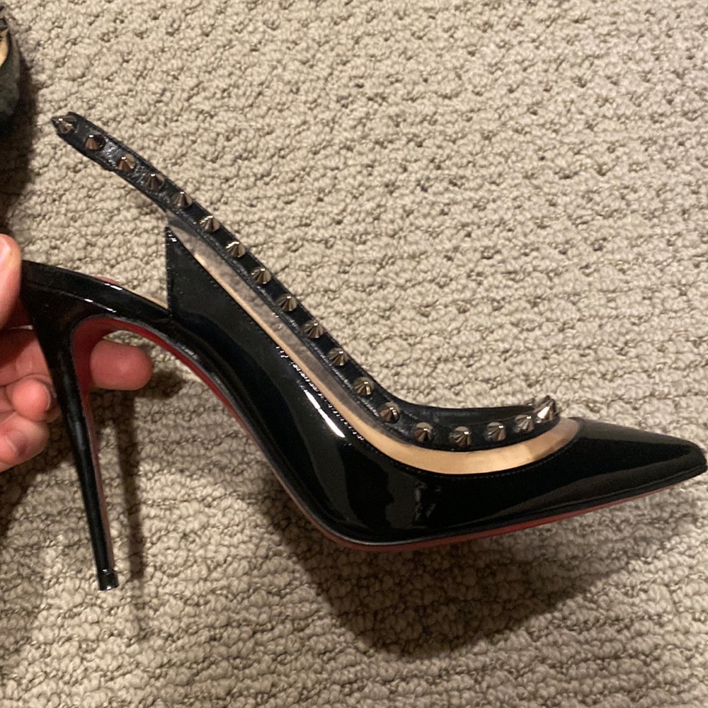 Great condition Louboutins.